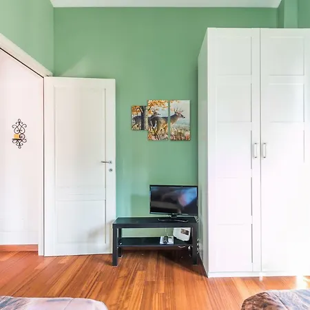 G Tree House Holiday home Rome